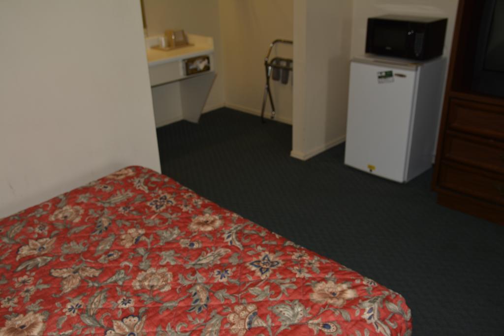 Lake Eufaula Inn & Suites Checotah Kültér fotó
