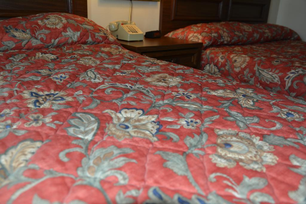 Lake Eufaula Inn & Suites Checotah Kültér fotó