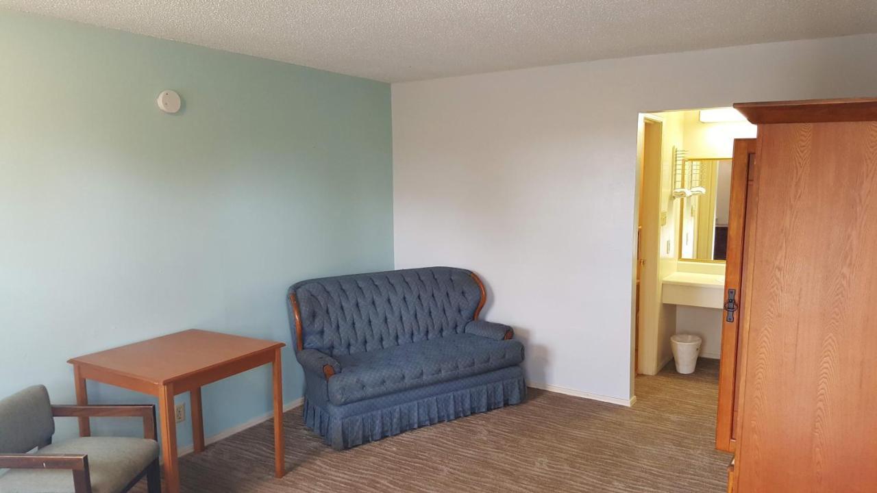 Lake Eufaula Inn & Suites Checotah Kültér fotó